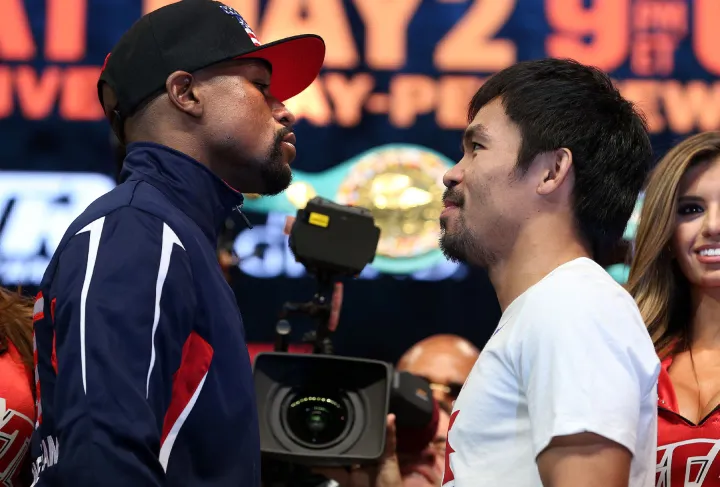 Would a Manny Pacquiao win lure Floyd Mayweather Jnr back to the ring? 