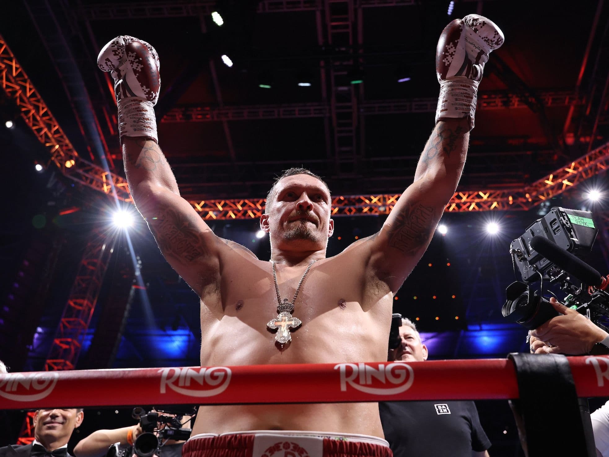 Oleksandr Usyk should retire, says Eddie Hearn: 'What more is there to do?'