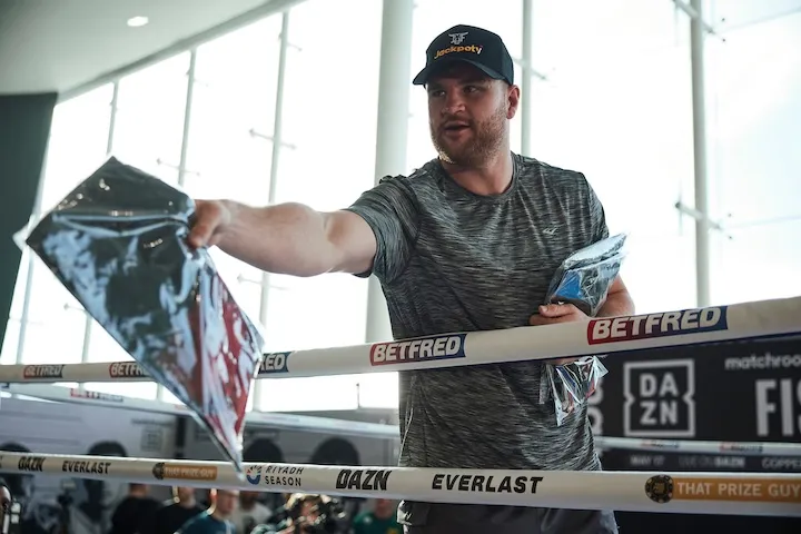 Slow down: Johnny Fisher's new trainer preaches patience