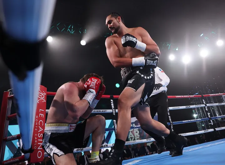 It’s a family affair for Teremoana Jnr, ‘the future of the heavyweight division’