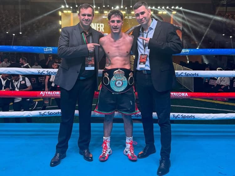 Mirco Cuello Drops Sergio Rios Three Times For R2 KO, Albert Ramirez Stops Jerome Pampellone In Seven