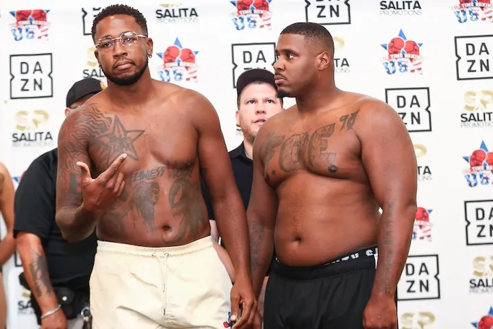 Nearly 60lbs separate Brandon Moore, DeAndre Savage at weigh-in