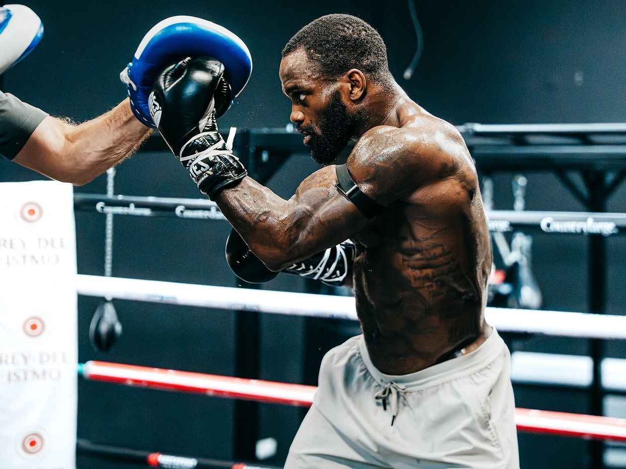 Caoimhin Agyarko Warns: I Hope Ishmael Davis Fights As Well As He Talks