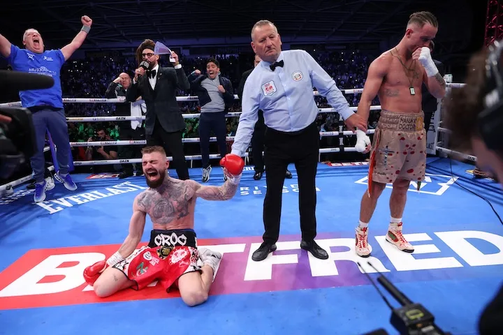 Lewis Crocker stuns Paddy Donovan to win IBF 147lbs title