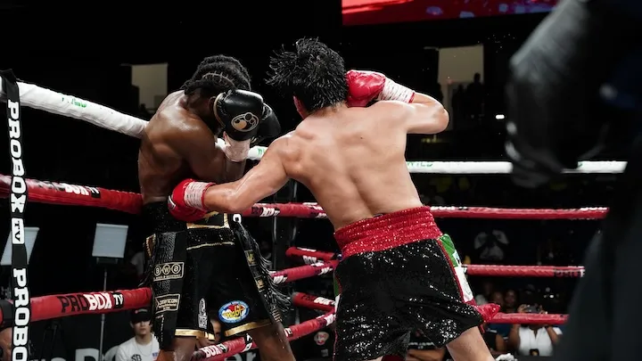 Rene Tellez Giron does it again, pulling the upset against Jordan White