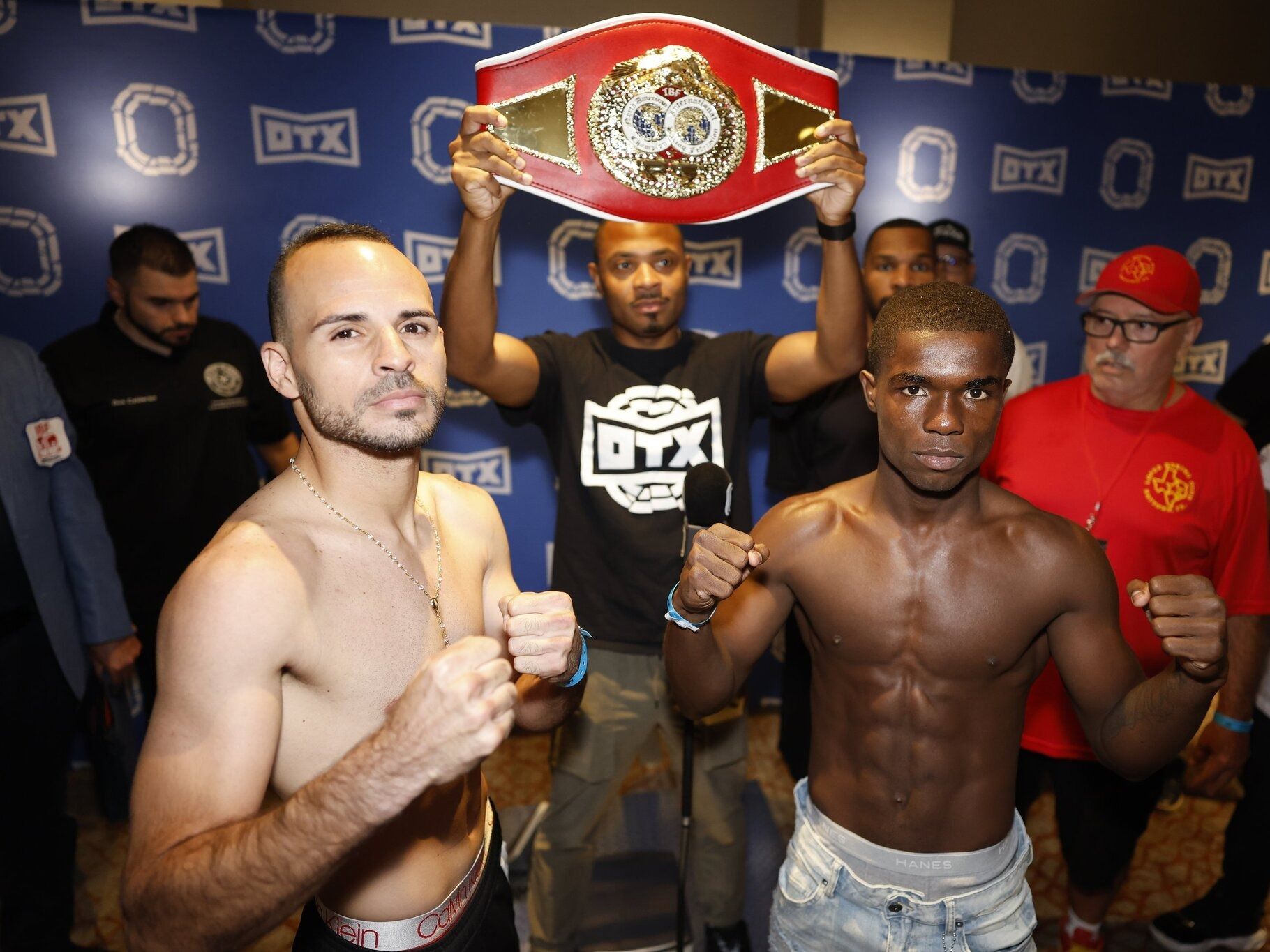 Breyon Gorham-Yomar Alamo Official, Both Make Weight Before Saturday's Main Event