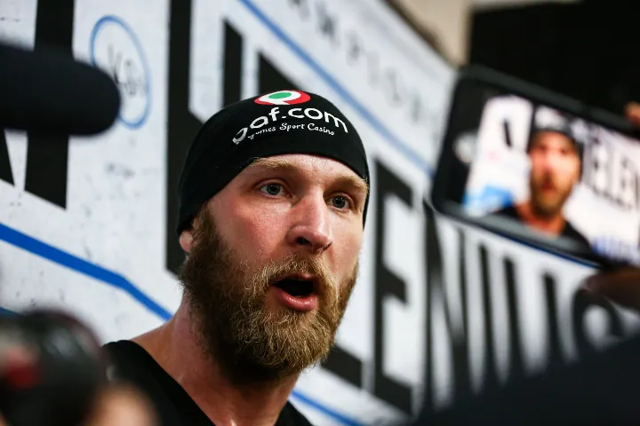 Robert Helenius announces retirement after serving suspension