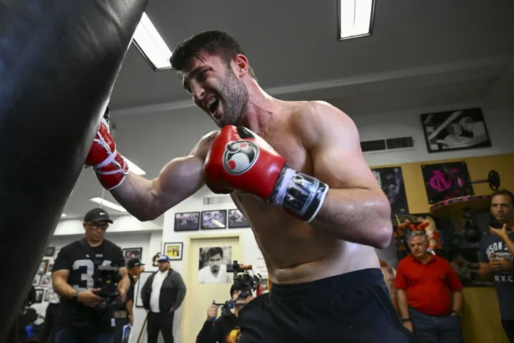 Umar Dzambekov ready for first main event, then the best at 175