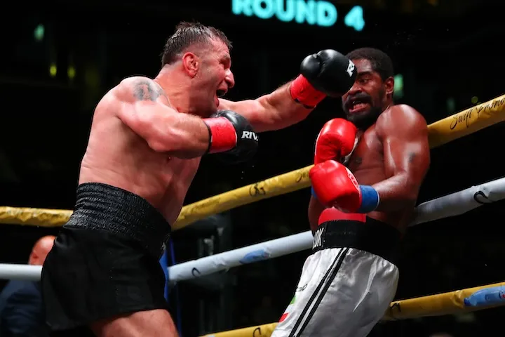 Avtandil Khurtsidze draws in rare action; Quincey Williams earns TKO2