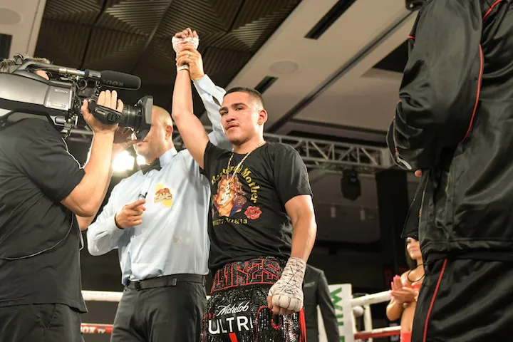 Gabriel Flores Jnr presses Joe Cordina to accept fight