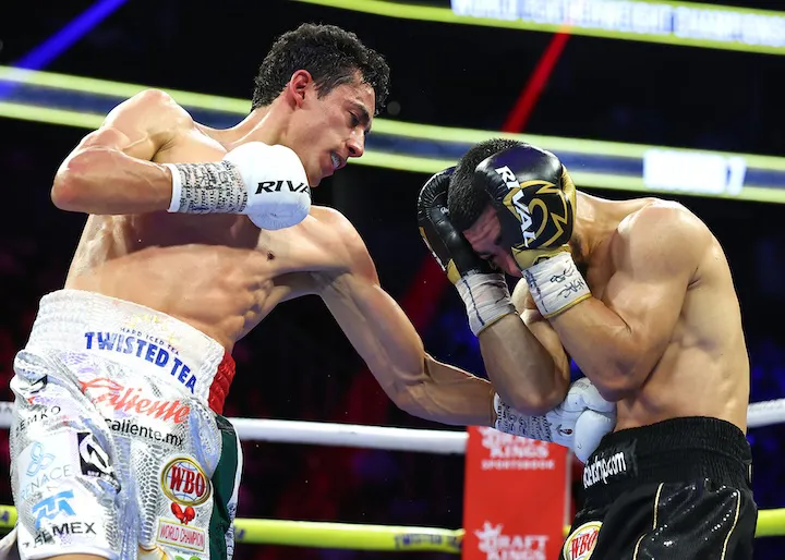 Rafael Espinoza-Arnold Khegai WBO title fight set for Nov. 15 in Mexico