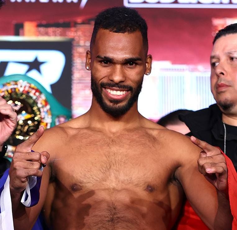 Edwin De Los Santos to return Dec. 13 in Dominican Republic