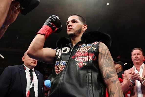 Edgar Berlanga told to stay away from distractions to fulfil talent