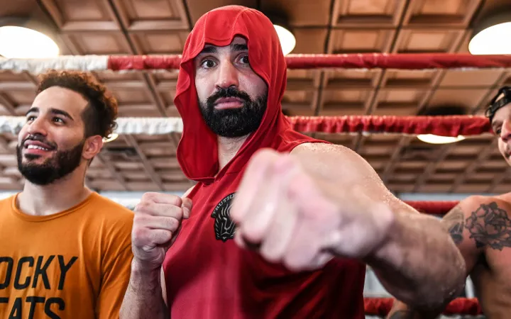 Paulie Malignaggi bests Tyler Goodjohn in bareknuckle battle