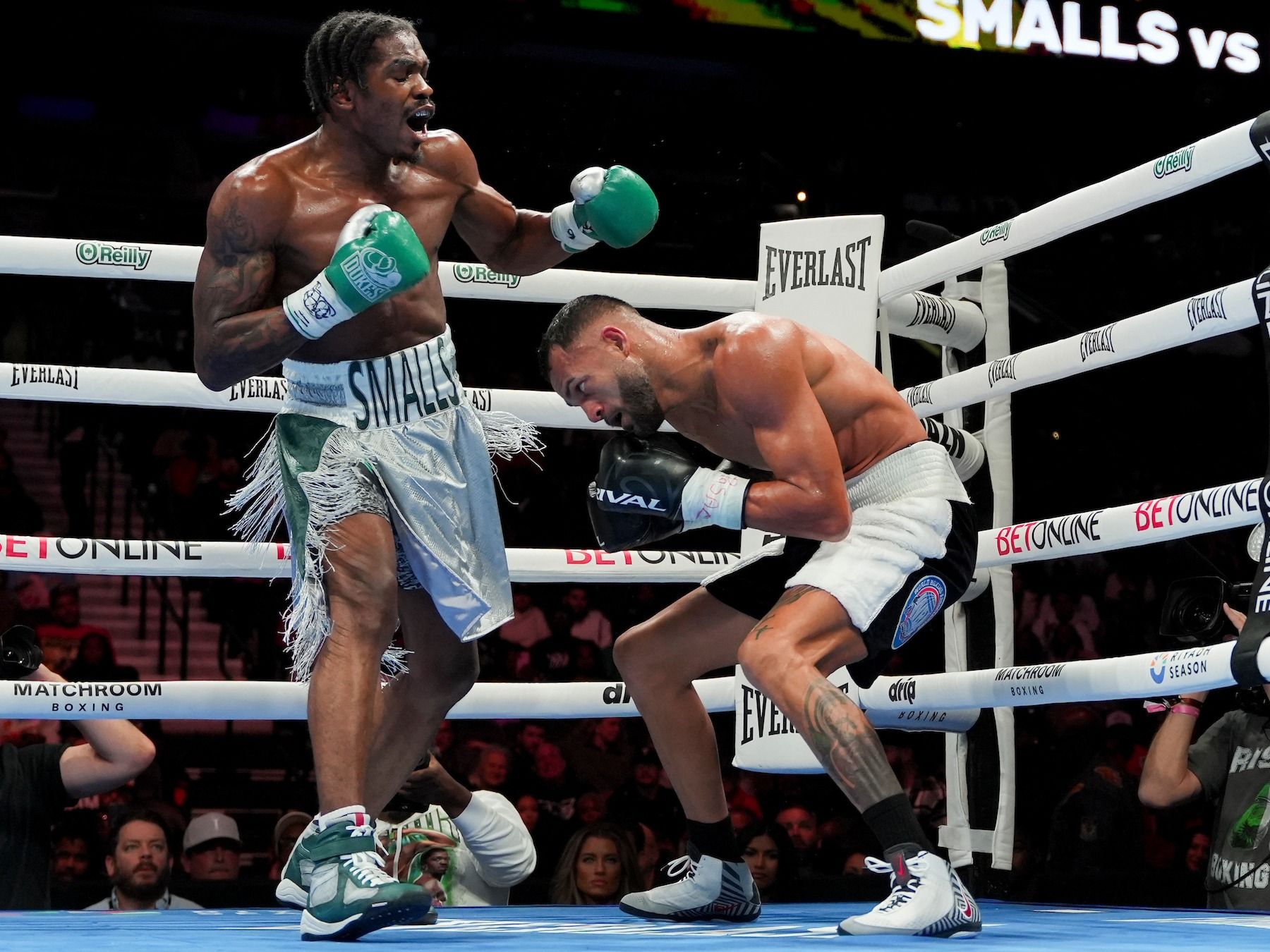 Tahmir Smalls outpoints Jose Roman on Ennis-Lima undercard