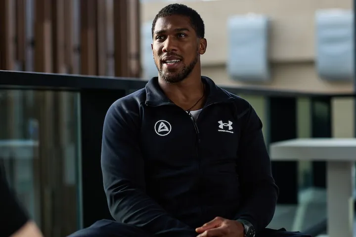 Anthony Joshua prepares to break the internet, and Jake Paul’s face