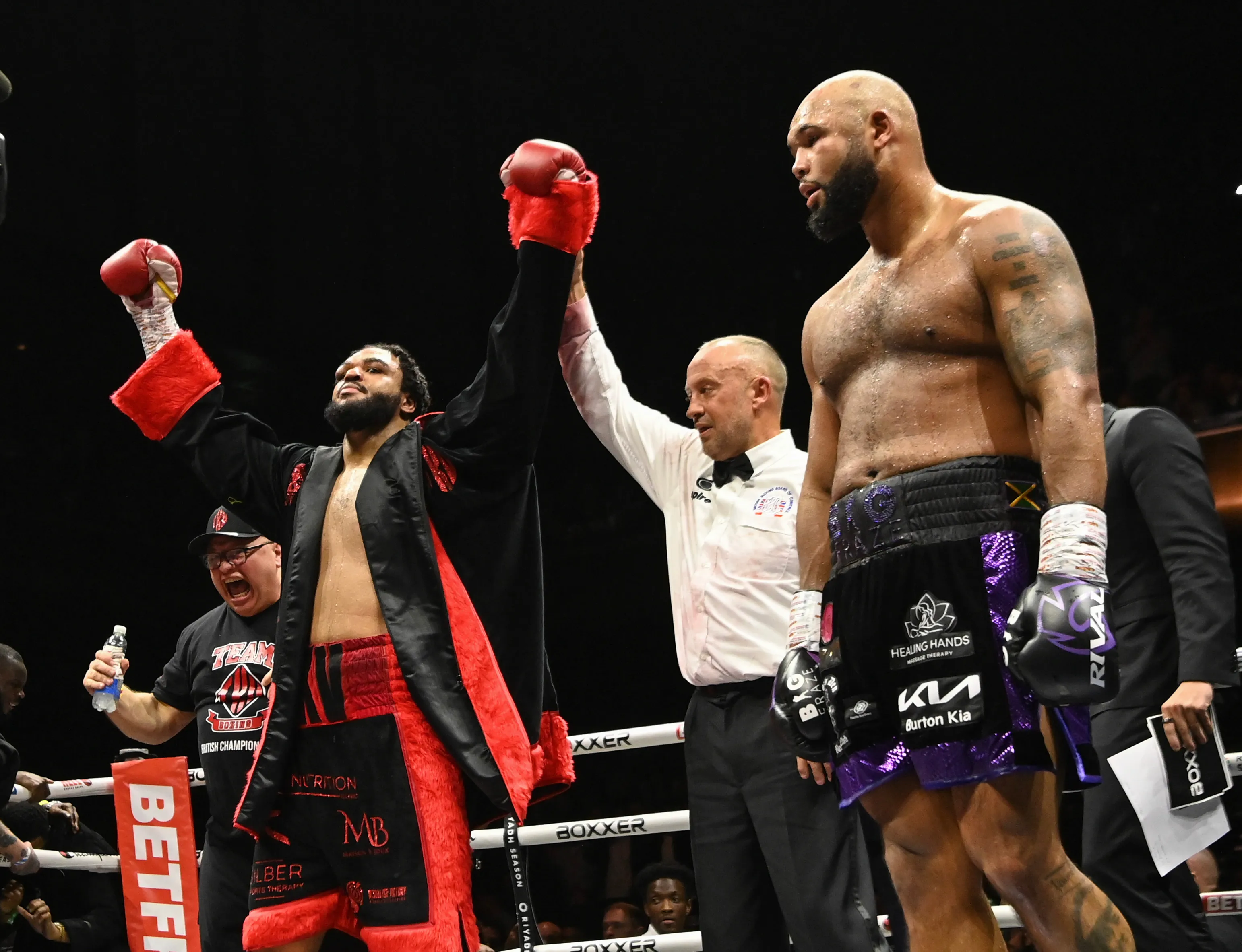 Jeamie TKV edges Frazer Clarke and brings boxing drama back to the BBC