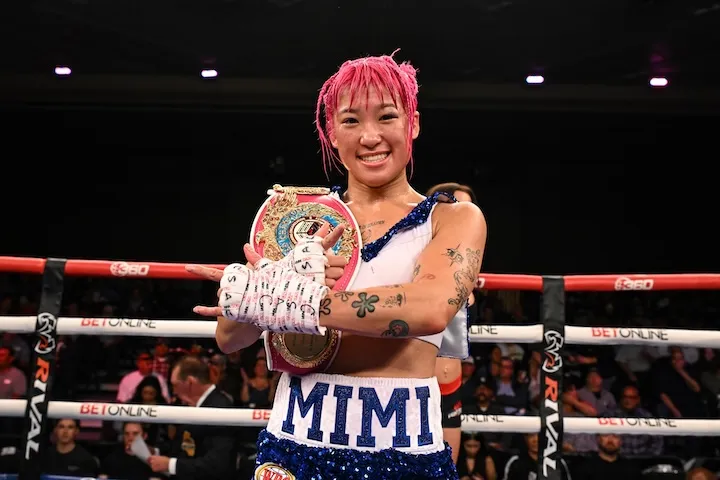 Mizuki Hiruta bloodies and batters Gloria Gallardo for sixth defense