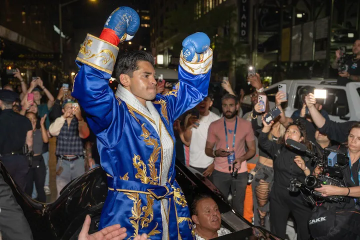 Ryan Garcia 'signs' to fight Mario Barrios on February 21