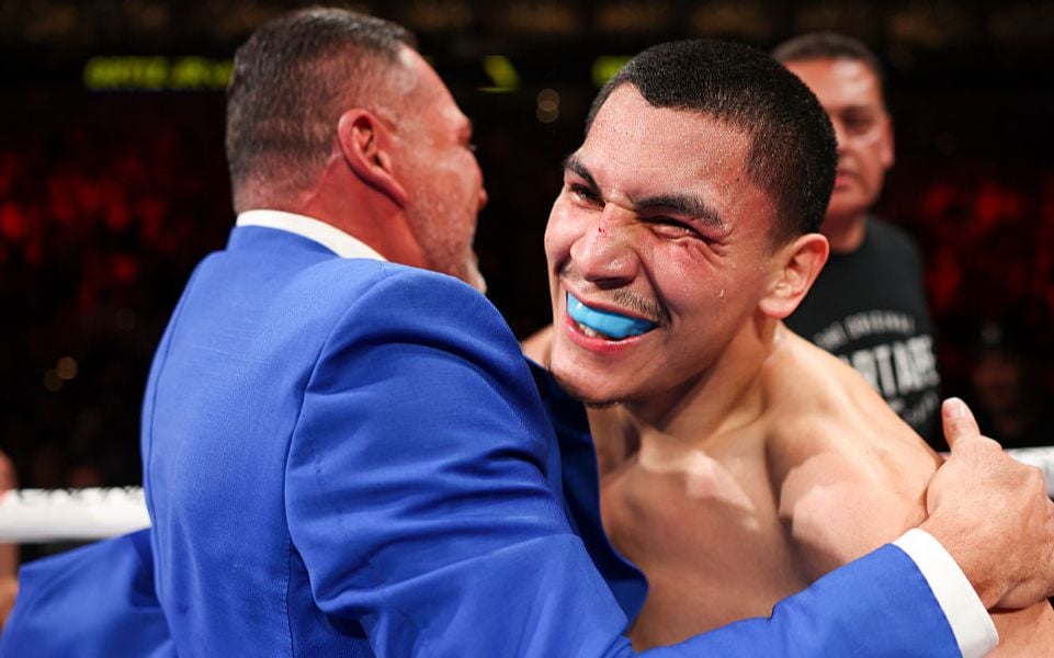 Oscar De La Hoya: We’ll Discuss Ortiz-Ennis Fight, As Long As Terms Are Favorable To Us