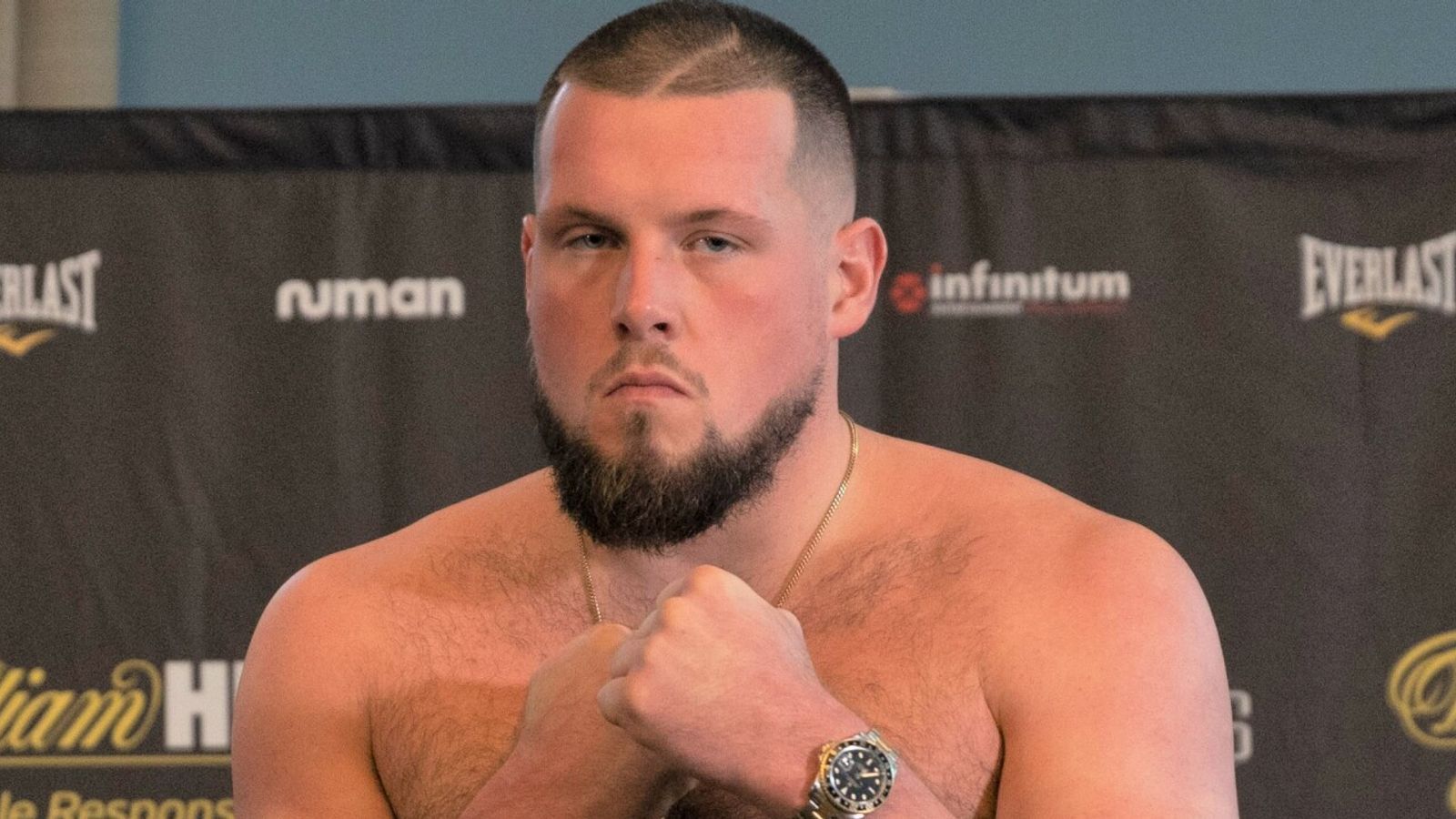 How does Tommy Welch beat Richard Riakporhe and what would it mean?