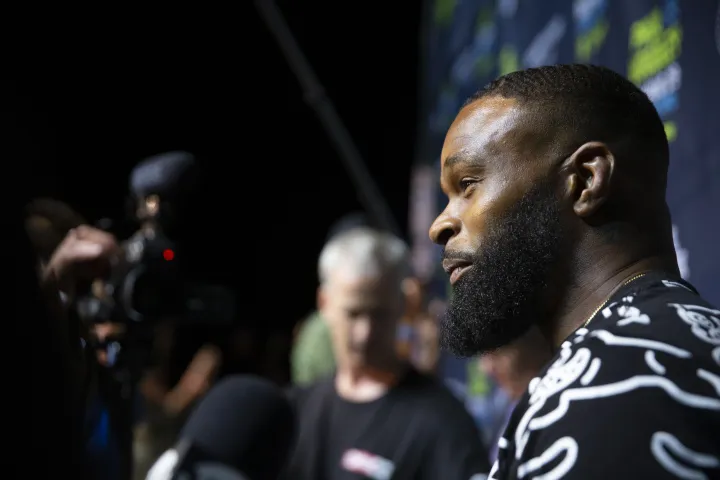 Anderson Silva fights Tyron Woodley on Joshua vs. Paul undercard