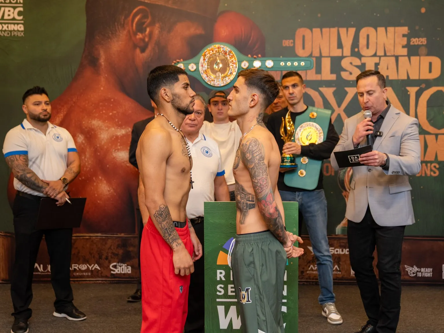 Brandon Mosqueda defeats Mohamat Qamili in WBC Grand Prix 126lbs finale
