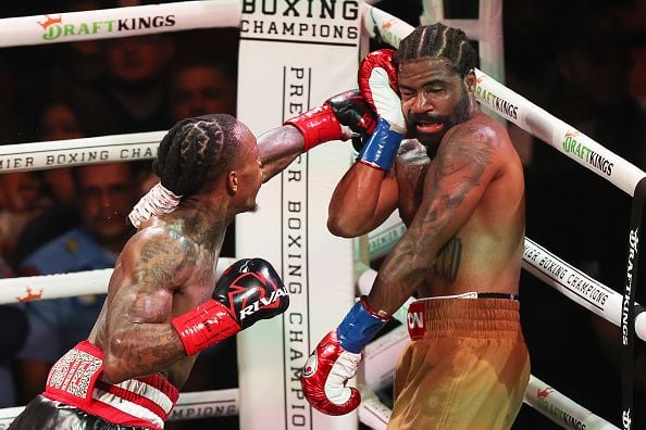 O’Shaquie Foster Batters Stephen Fulton For Interim WBC lightweight belt