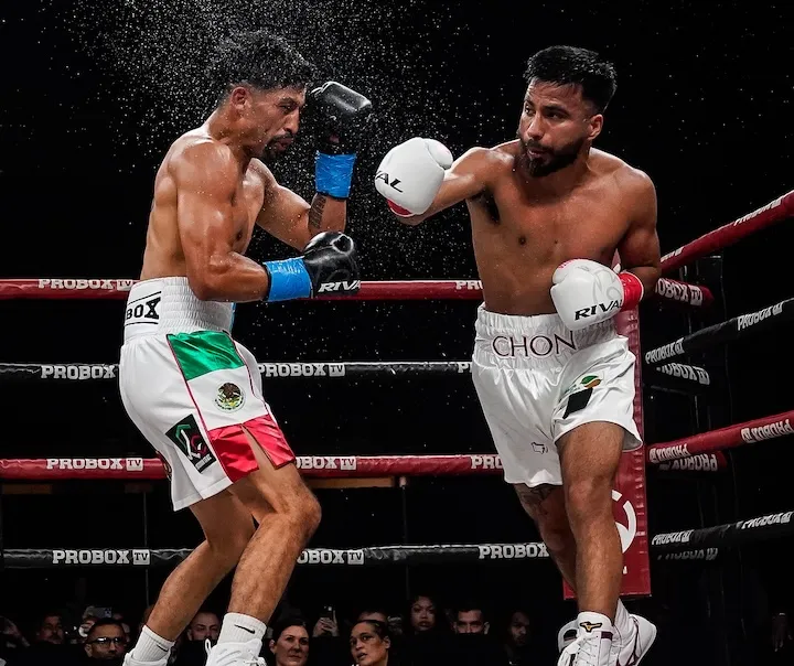 Ramon Cardenas brutally finishes Erik Robles Ayala in return