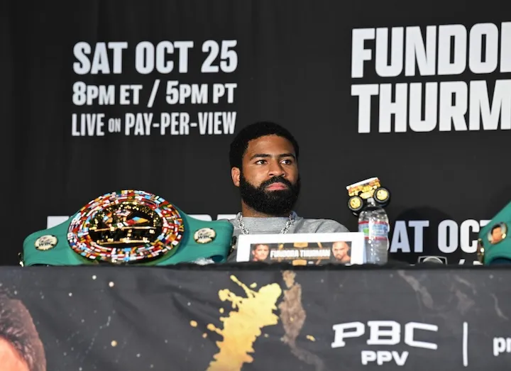 Tempers flare, cooler heads prevail after Issac Cruz, Lamont Roach make weight