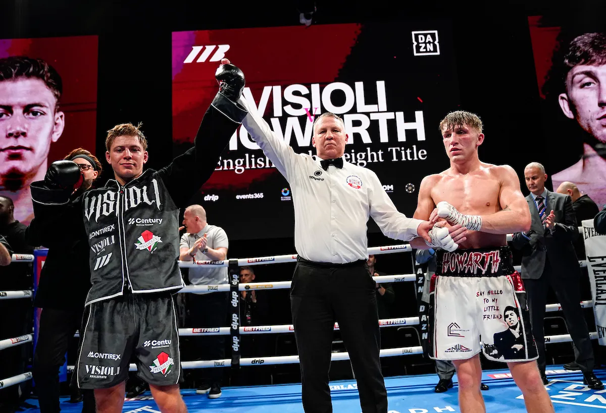 Giorgio Visioli outboxes Joe Howarth to win English lightweight title