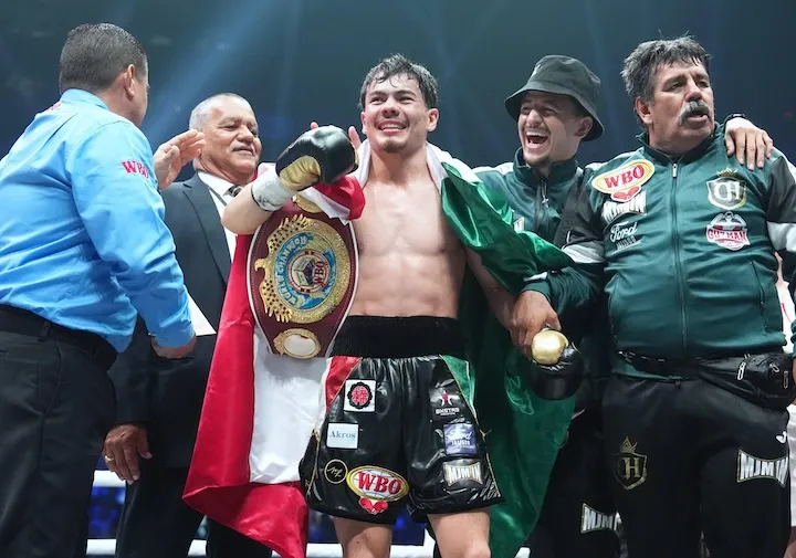 Matchroom confirm signing of champion Christian Medina and announce his next fight