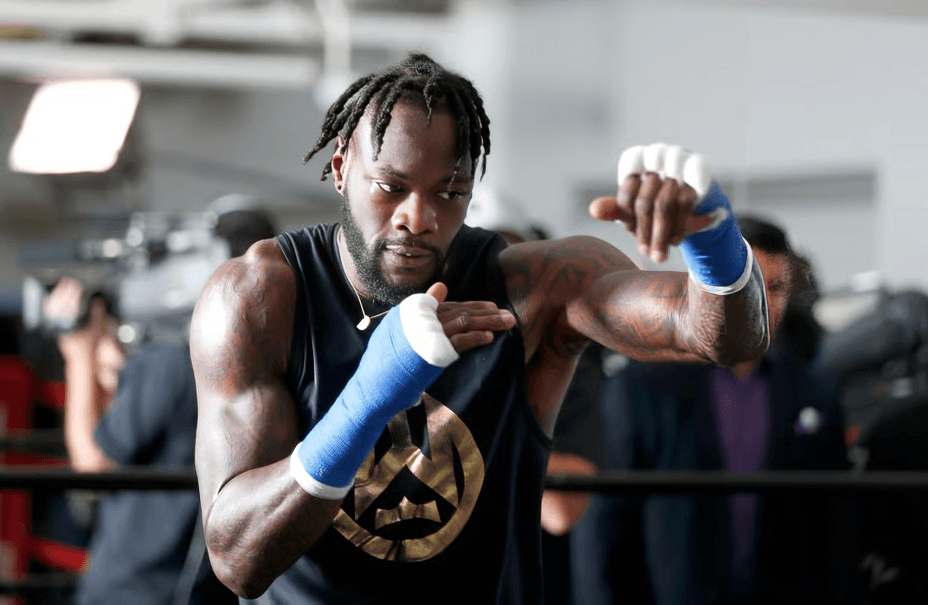 Deontay Wilder vs. Derek Chisora set for April 4 in London