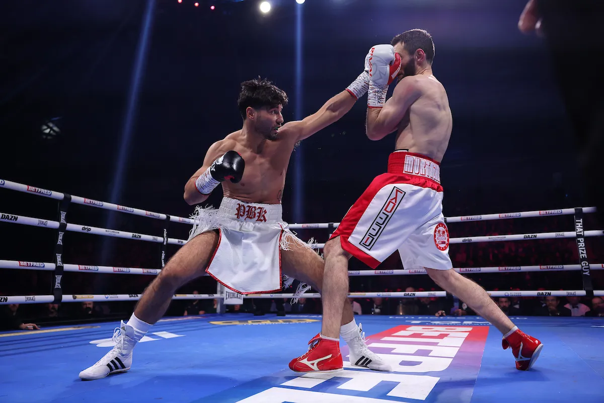Underdog Josh Kelly dethrones Bakhram Murtazaliev in Newcastle