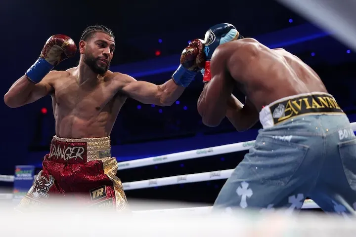 Raymond Muratalla Retains IBF Title With Majority Decision over Andy Cruz