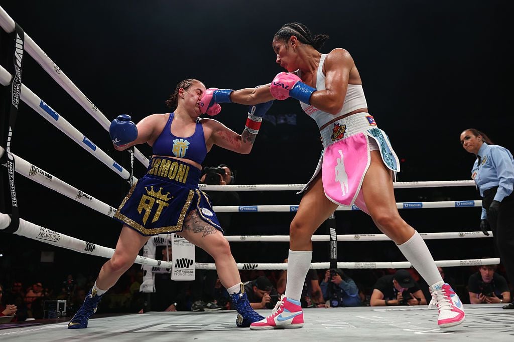 Amanda Serrano Retains Titles With Unanimous Decision Win Over Reina Tellez