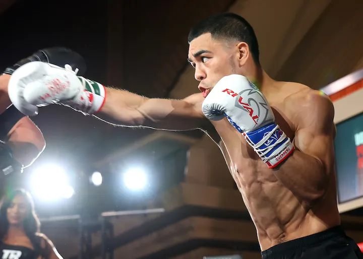 Edward Vazquez stops Grimardi Machuca in six in Arlington, Texas
