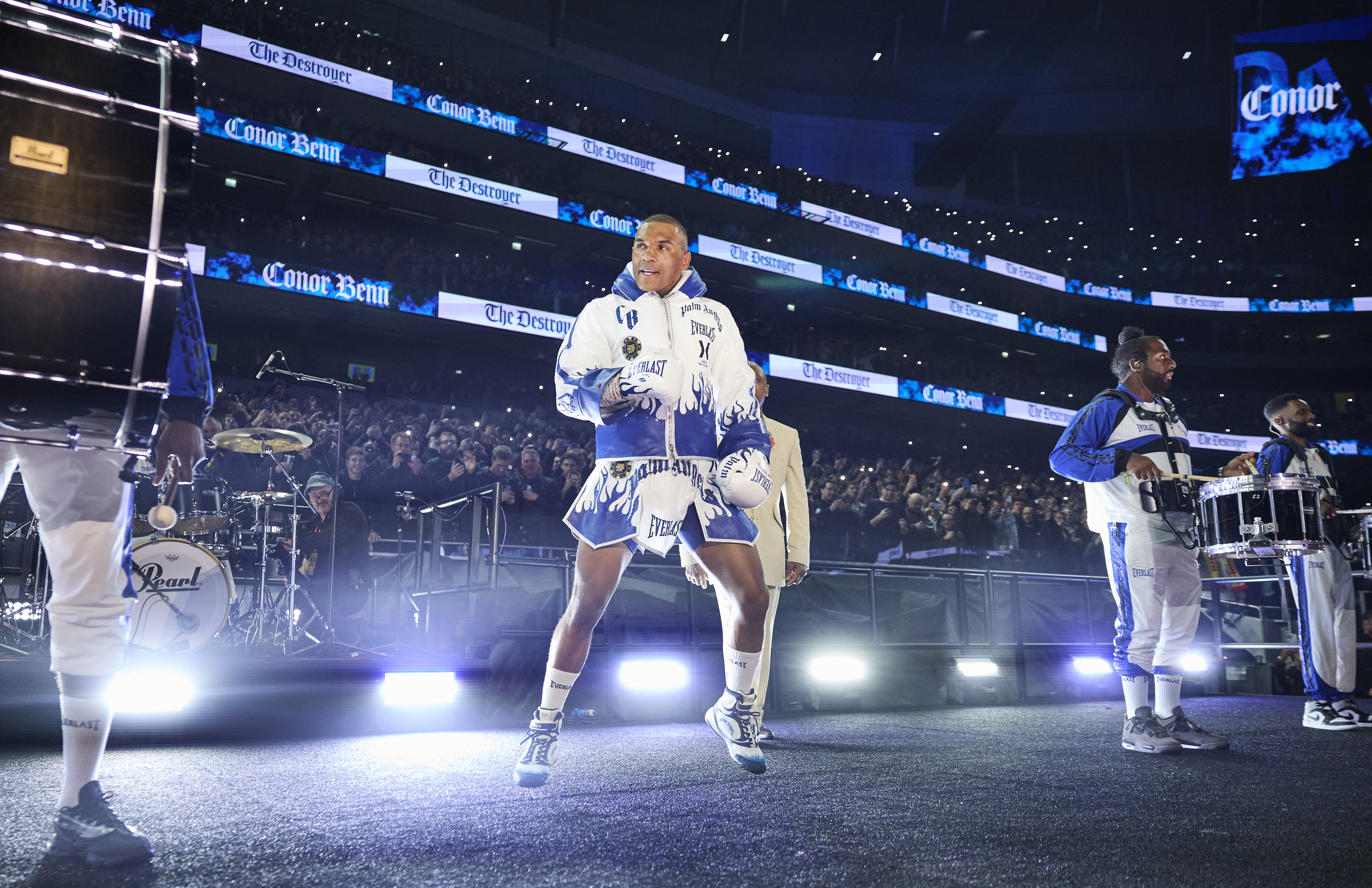 Conor Benn talks up Wembley fight vs. Garcia ... but backs Barrios to ruin plans