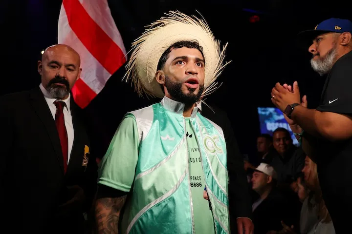 Golden Boy, DAZN move forward with March 14 show; Oscar Collazo gets new foe