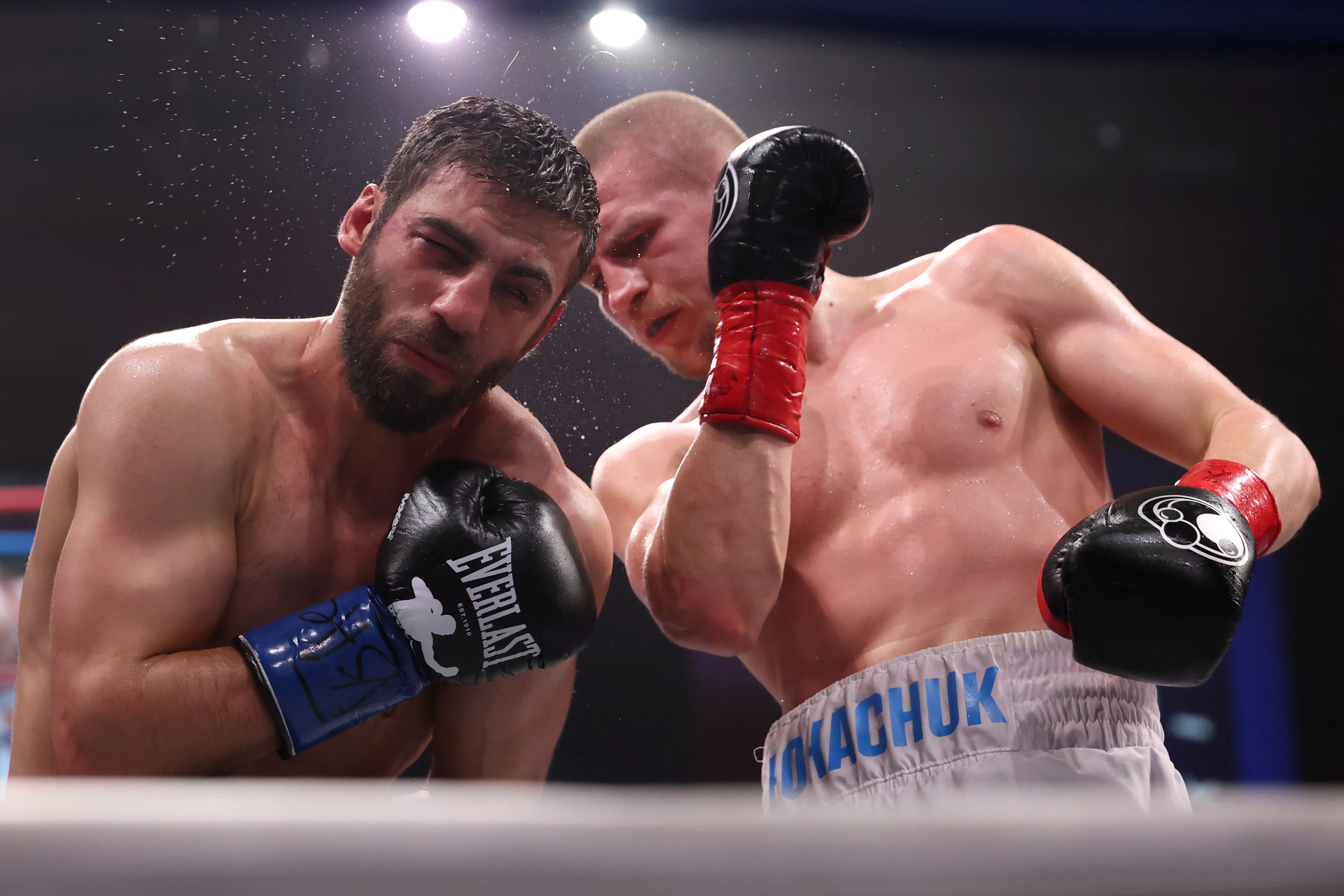 Serhii Bohachuk outslugs Radzhab Butaev to split decision win