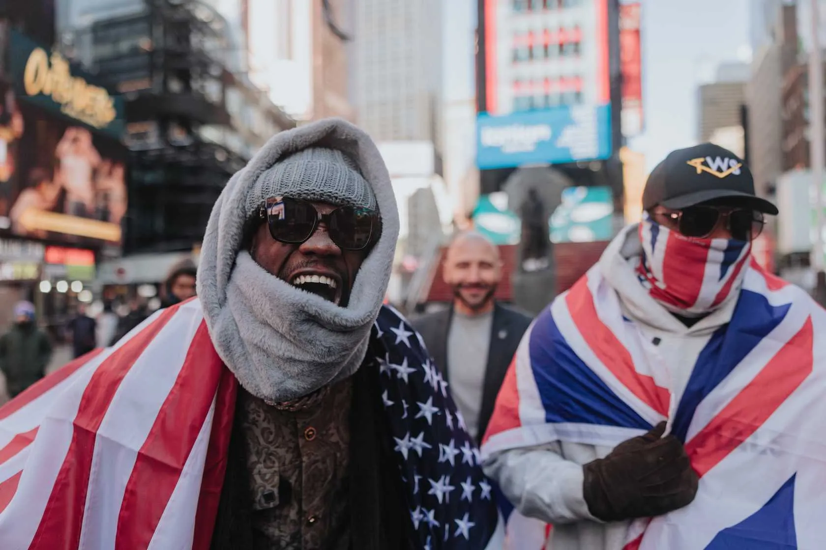 Deontay Wilder predicts he’ll KO Derek Chisora, says Usyk fight will happen