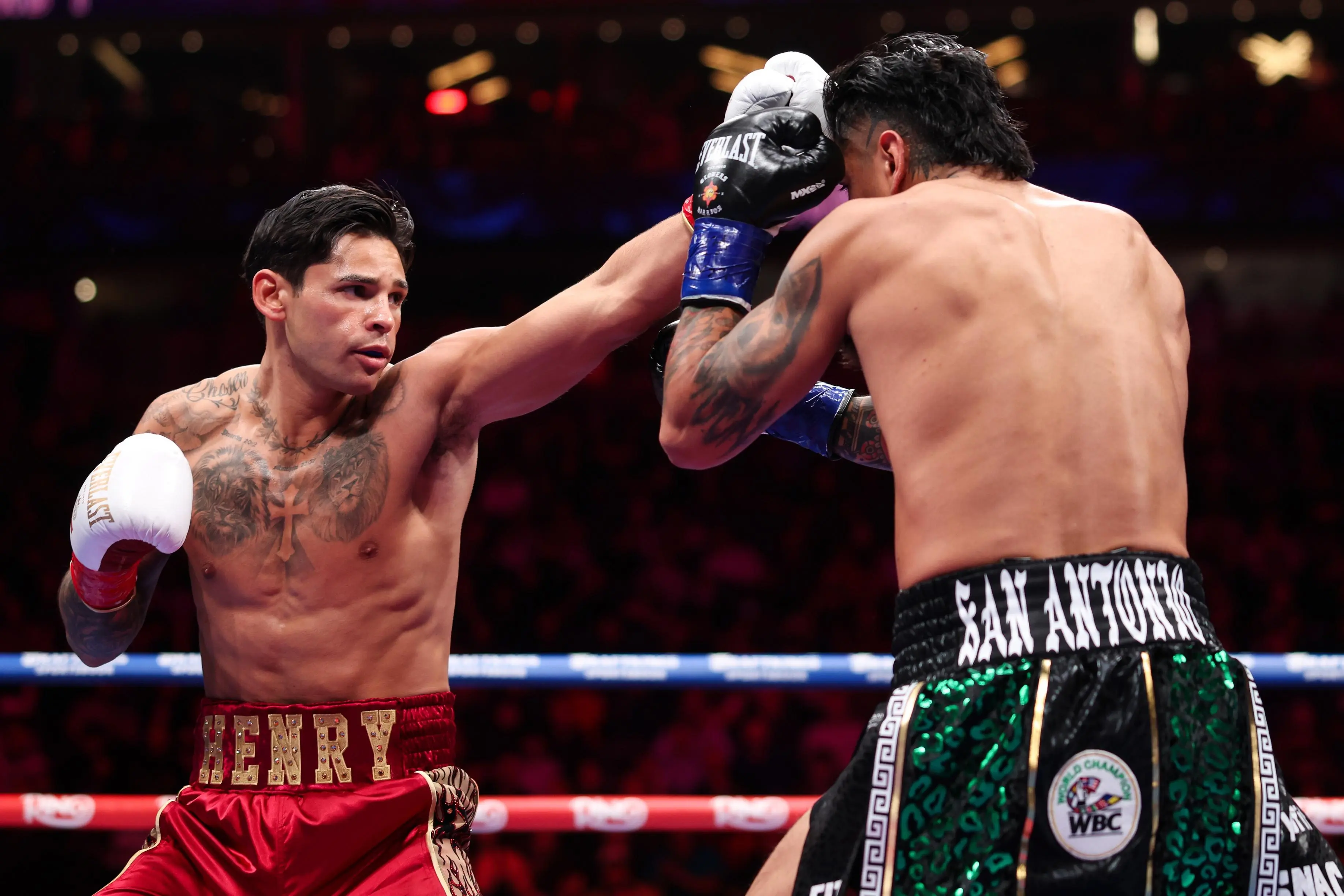 Terence Crawford: Shakur Stevenson 'wipes the floor' with Ryan Garcia