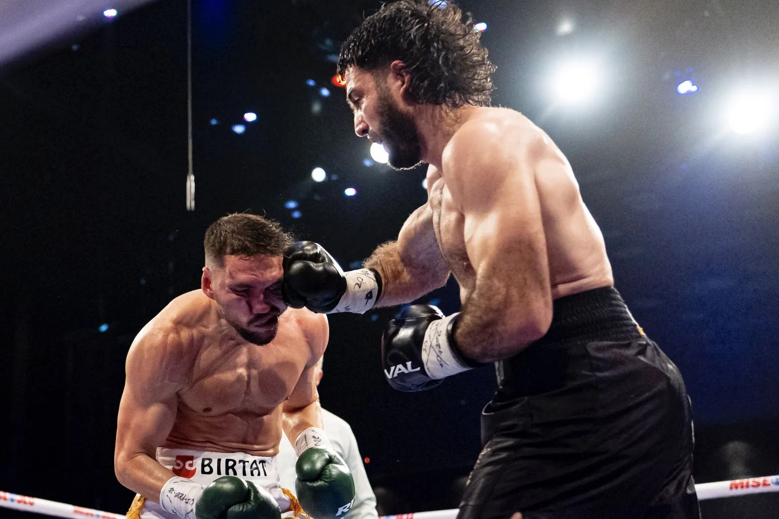 Mehmet Unal steps up and stops Altin Zogaj in Montreal