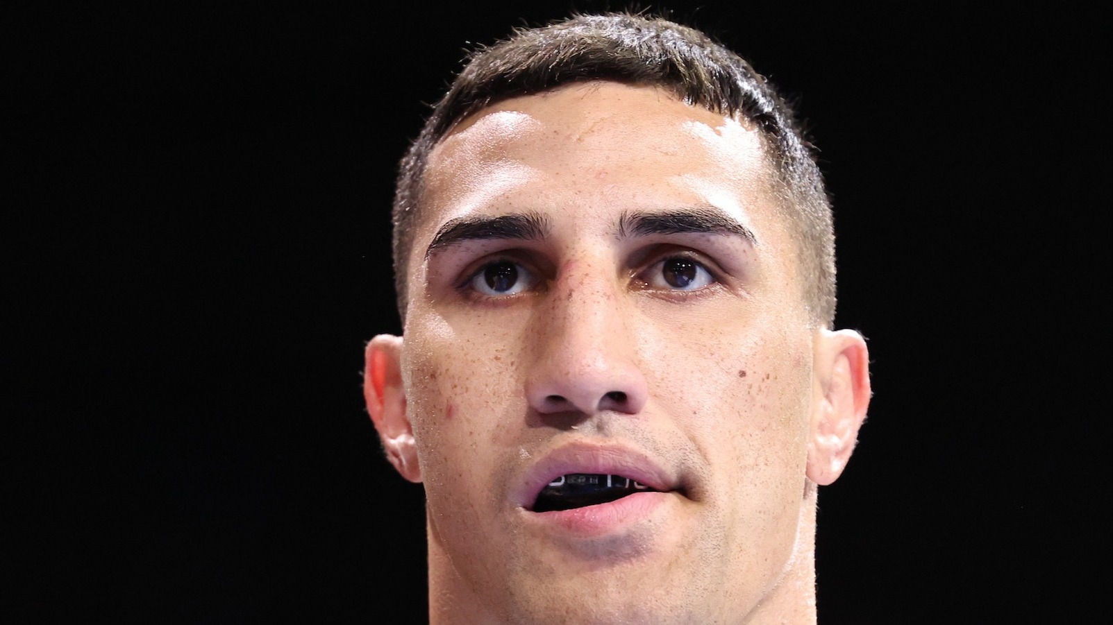 Justis Huni concentrating on himself, rather than Frazer Clarke