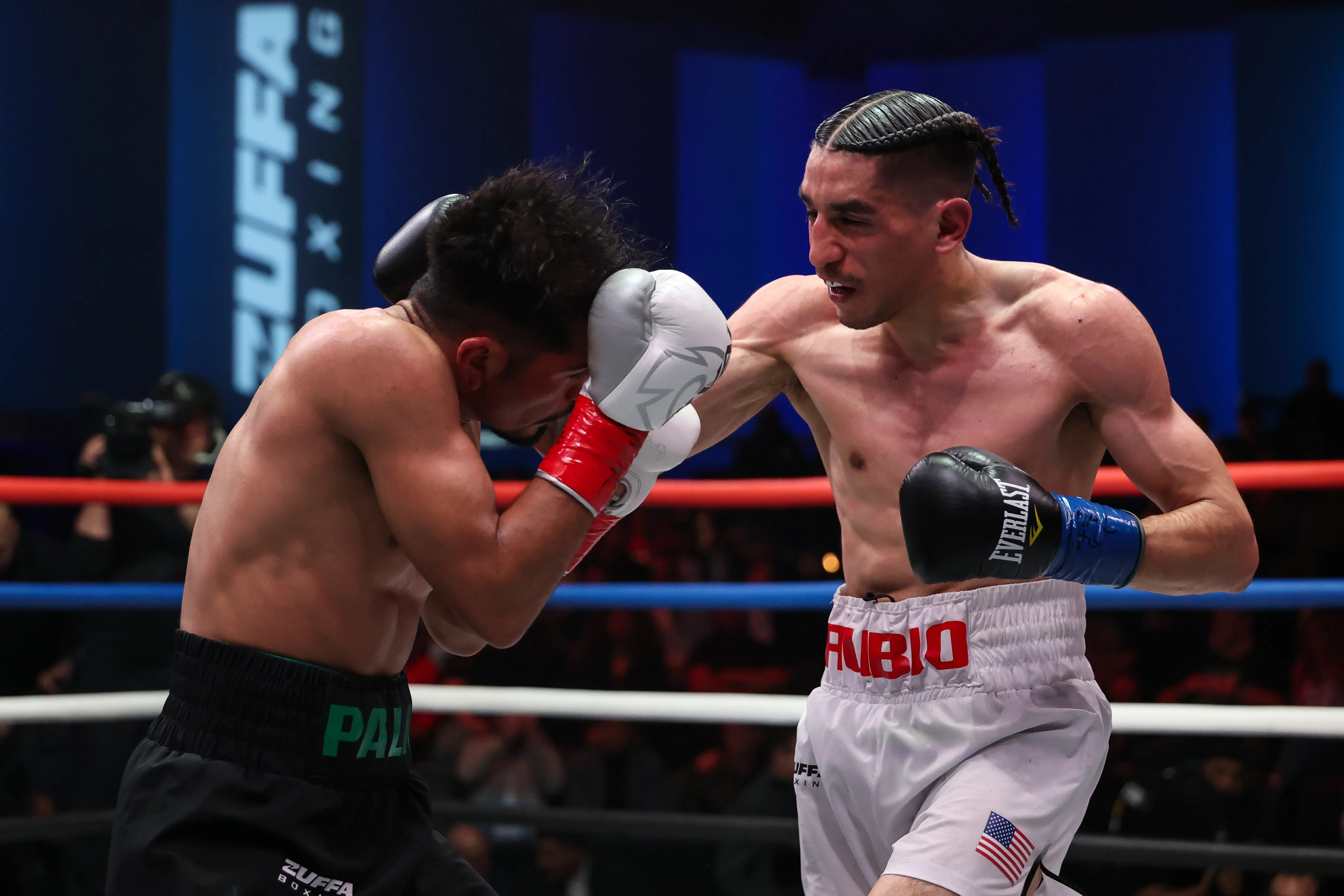 Pablo Rubio gets off the canvas twice, wins come-from-behind decision over Adan Palma