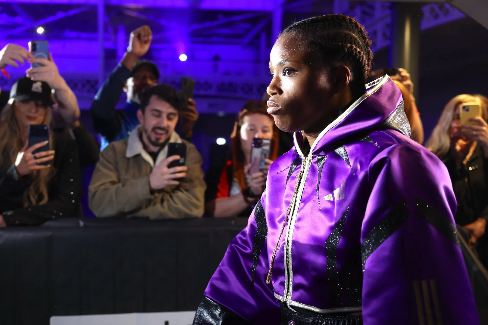 Dubois calls on Baumgardner to accept 'biggest fight in women's boxing'