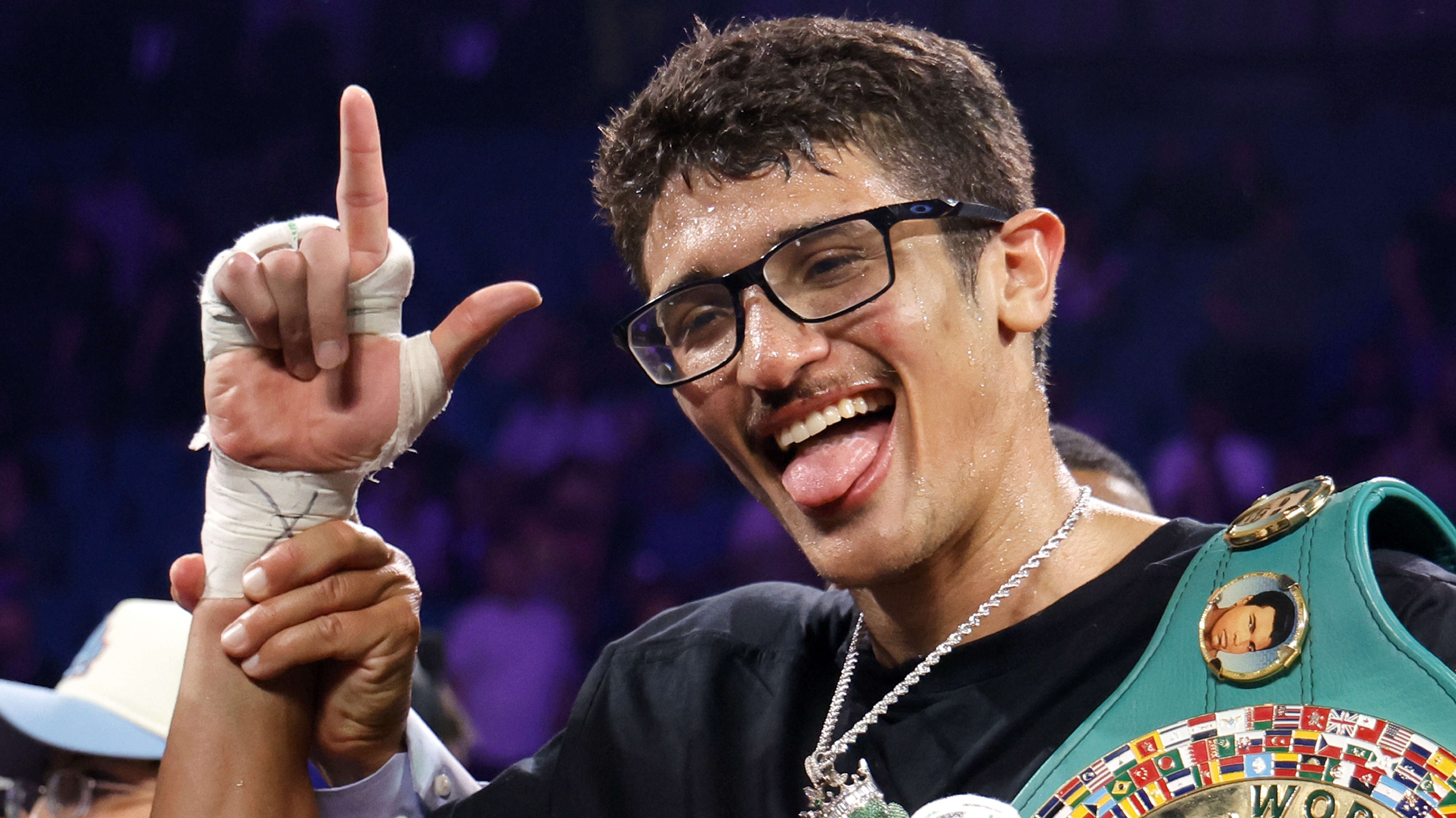 Sebastian Fundora fails to impress Jaron Ennis: 'He's just tall'