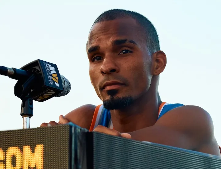 Jonathan 'Bomba' Gonzalez signs with Salita Promotions