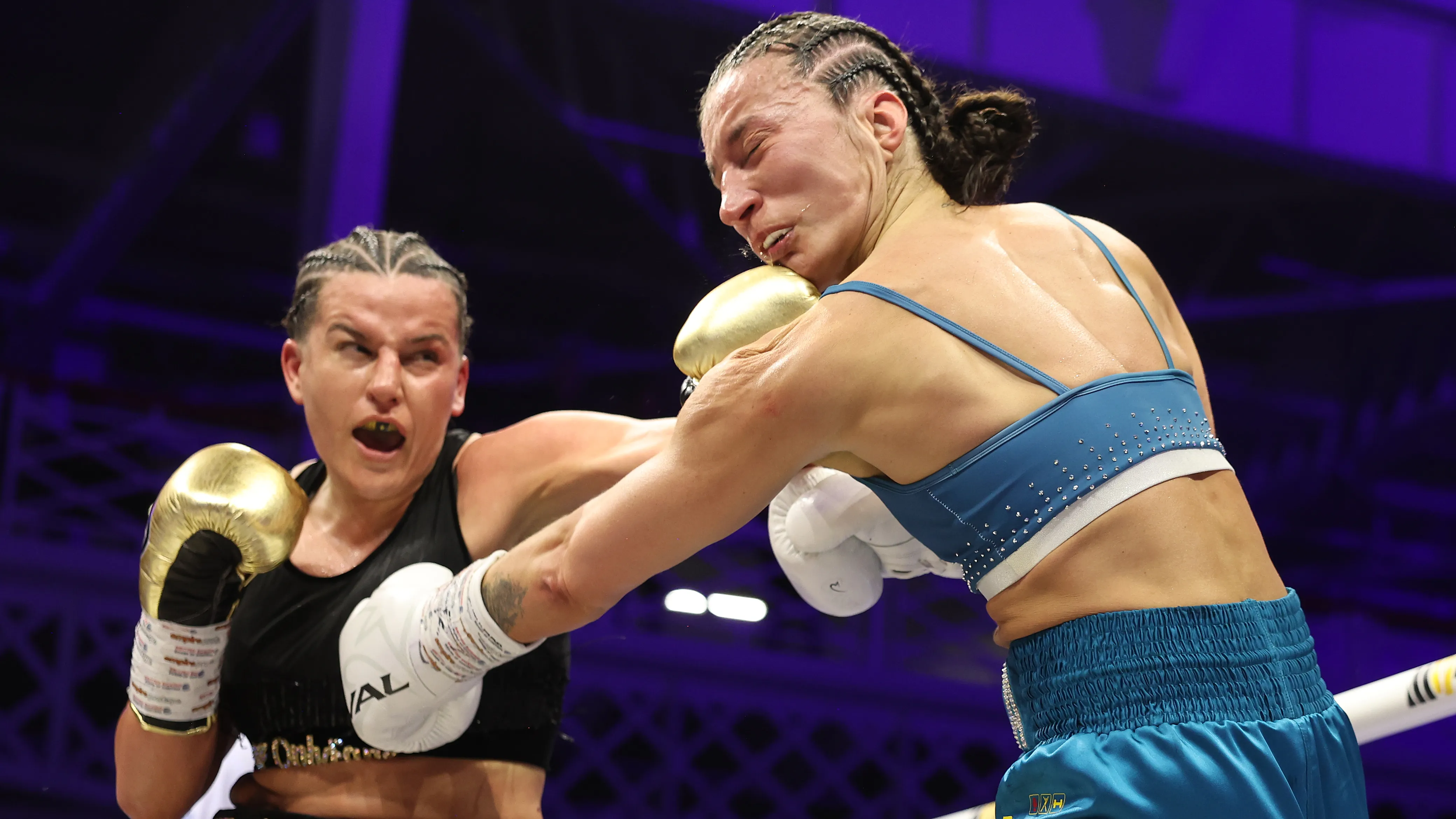 Chantelle Cameron outpoints Michaela Kotaskova to win title in second division