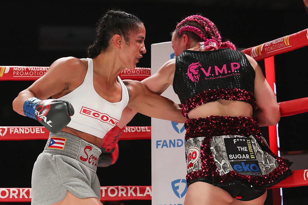 Han-Holm undercard: Serrano matches Martin's KO record for women